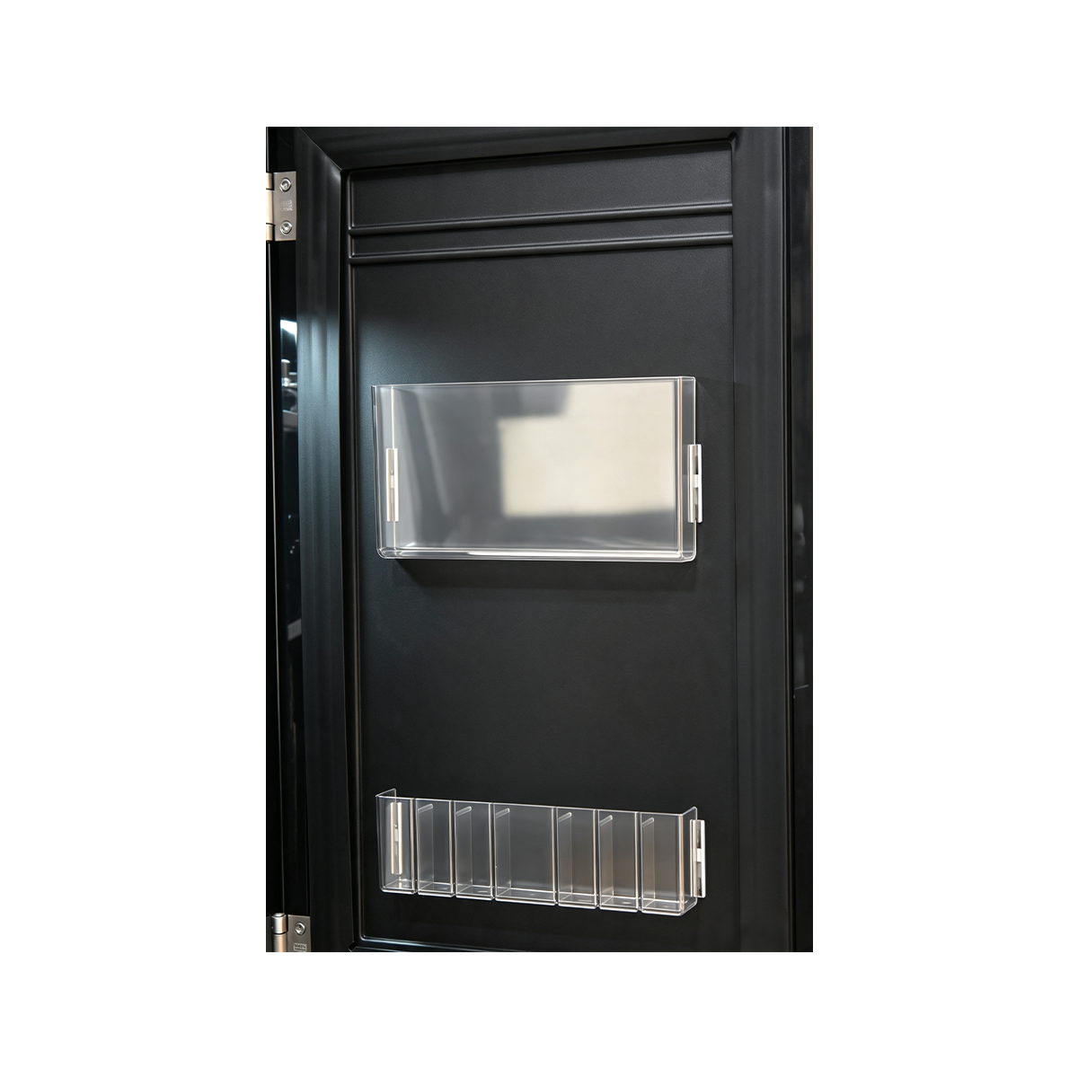 GadgetOn – Thermoelectric Cosmetic Fridge 9.7L Fridge – 9.7L